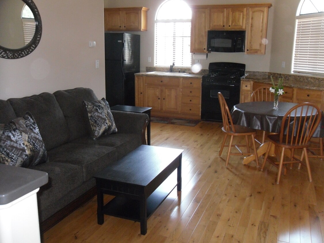 Foto principal - 7304 Forbes Ave
