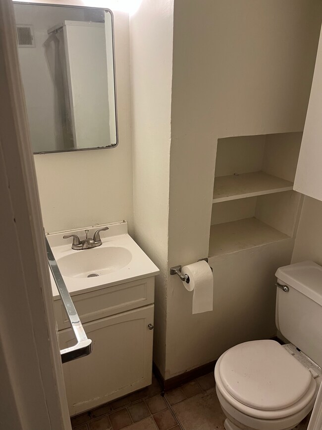 FF85CFB4-2C19-4040-9F7D-C17C03DAA9C1 - 805 5th Ave NW