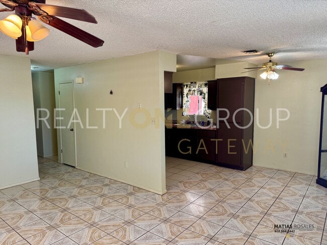 Foto del edificio - 1152 Kennedy Ln