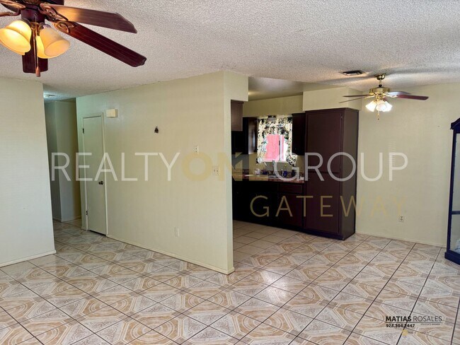 Foto del edificio - Close to San Luis Downtown - 3 Bedroom hom...