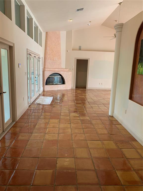 Foto del edificio - 4935 Riverwood Ave