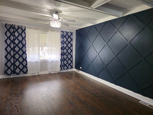Foto del edificio - 3725 W 60th St