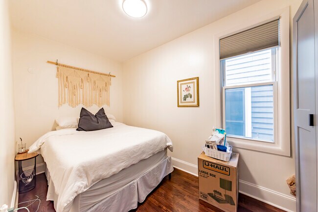 Foto del edificio - 2251 W Melrose St