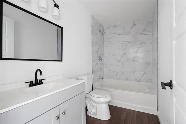 Foto del edificio - 8217 Goldfield Dr