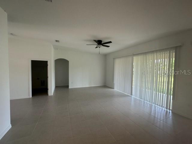 Building Photo - 19 Richmond Drive