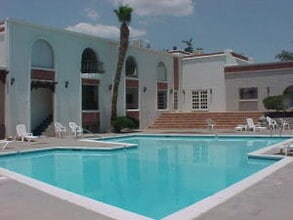 Building Photo - 6201 Escondido Dr