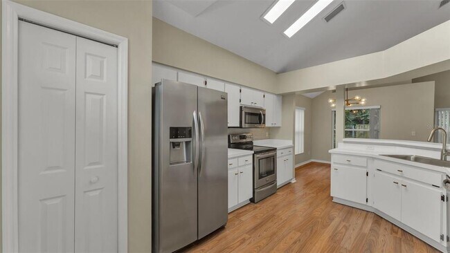 Building Photo - 2319 Needham Dr