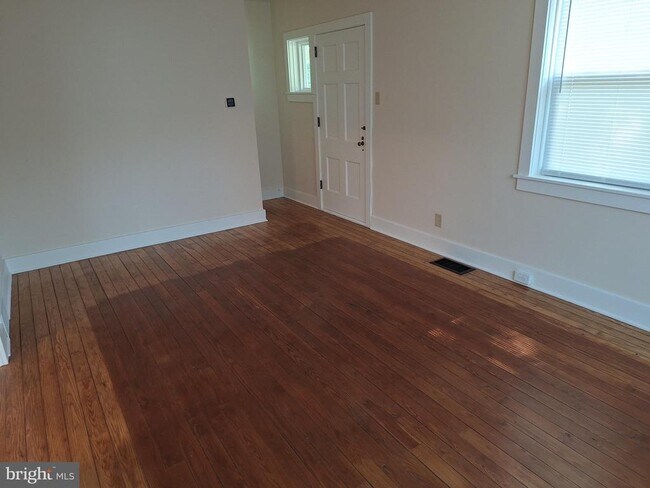 Foto del edificio - 624 Chandler Mill Rd