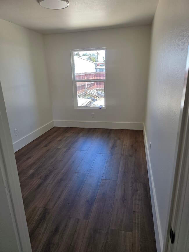 Building Photo - 1008 S Highland Ave