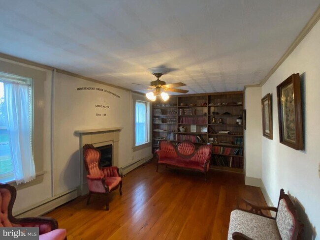 Foto del edificio - 10491 RIVER Rd