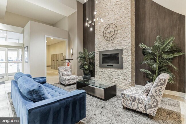 Foto del edificio - 6301 Edsall Rd