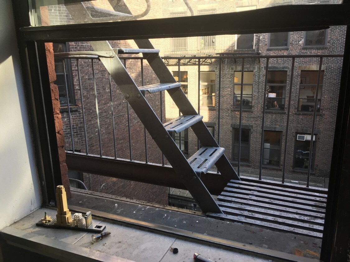 Primary Photo - 113 Macdougal St