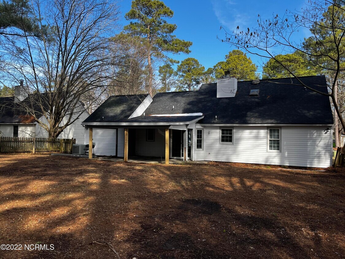 Building Photo - 3421 Belmont Blvd