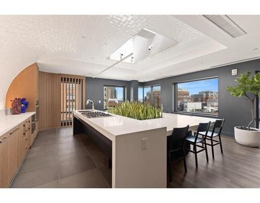 Building Photo - 771 Beacon St