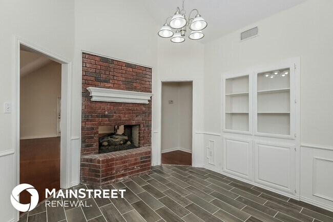 Foto del edificio - 2157 S Winding Creek Dr