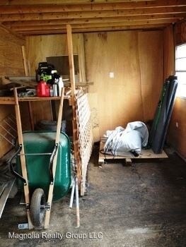 Building Photo - 204 E Arkansas St