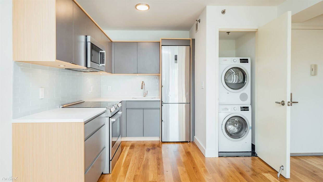 Foto principal - 520 Parkside Ave