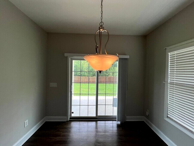 Foto del edificio - 198 Meherrin Lp