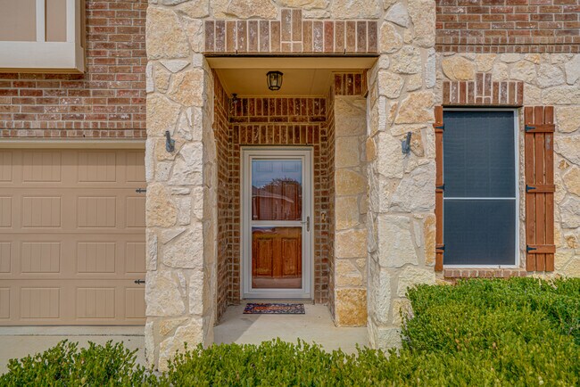 Foto del edificio - 11905 Fieldcrest Run