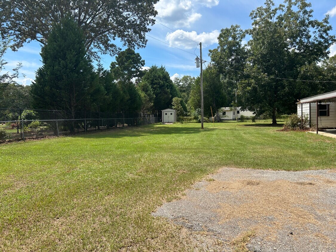 Building Photo - 60 McLendon Rd