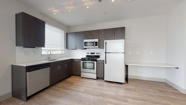 Building Photo - Boutique Apartments