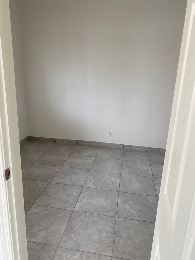 Foto del edificio - 6303 Cahuenga Blvd