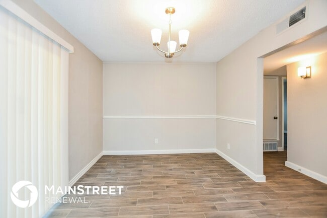 Foto del edificio - 926 Wateka Way