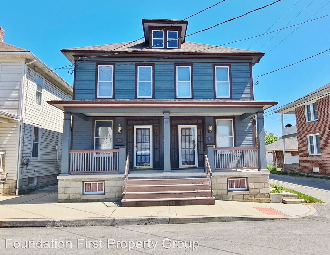 Primary Photo - 3 br, 1.5 bath House - 13 E Granger Street