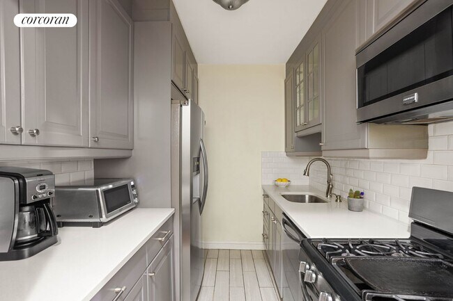 Foto del edificio - 4142-42 50th St