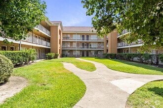 Building Photo - 6259 Westheimer Rd