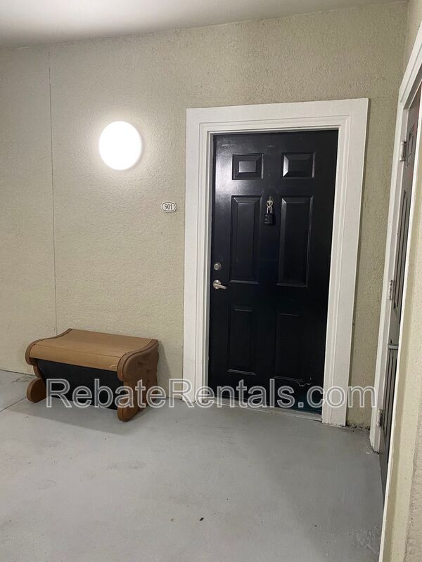 Foto del edificio - 8290 Gate Pkwy W