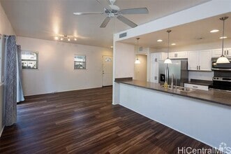 Building Photo - 520 Kunehi St