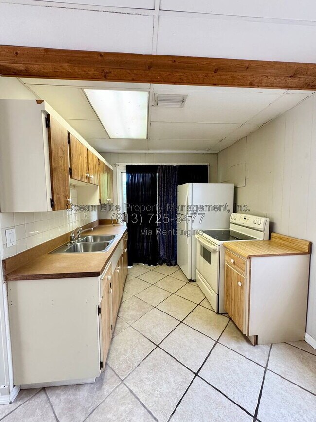 Foto del edificio - 104 Emerald Ln