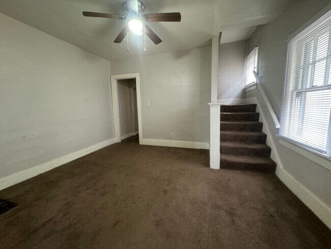 Building Photo - TMG Rentals - 206-208 Santa Clara Ave.
