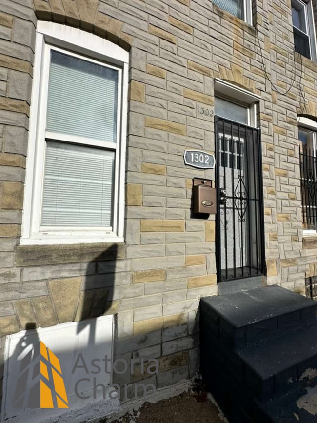 Building Photo - 1302 Kuper Pl