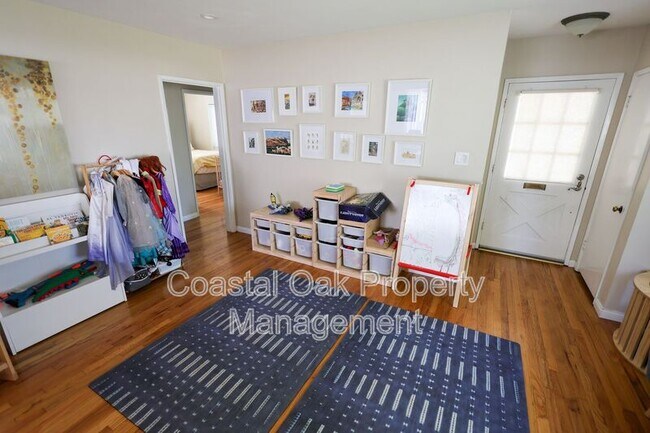 Foto del edificio - 3446 Roxanne Ave