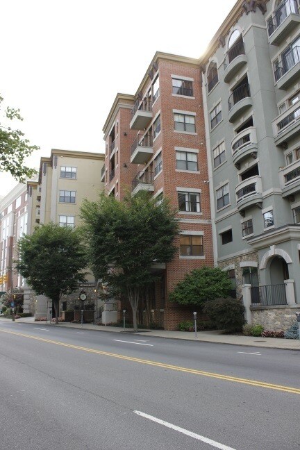 Foto del edificio - 1803 Broadway