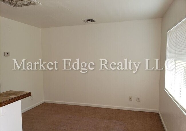 Building Photo - 1702 W Yuma St