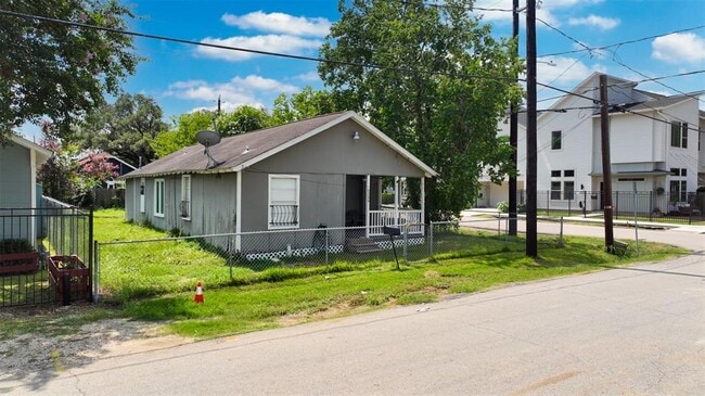 Building Photo - 5239 Kiam St