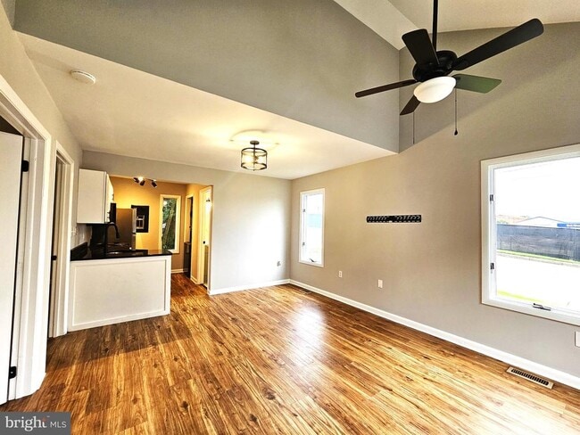Building Photo - 207 Monticello Ave