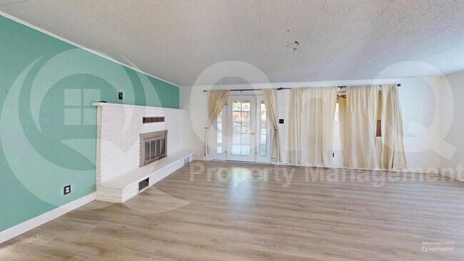 Foto del edificio - 8329 E 24th St