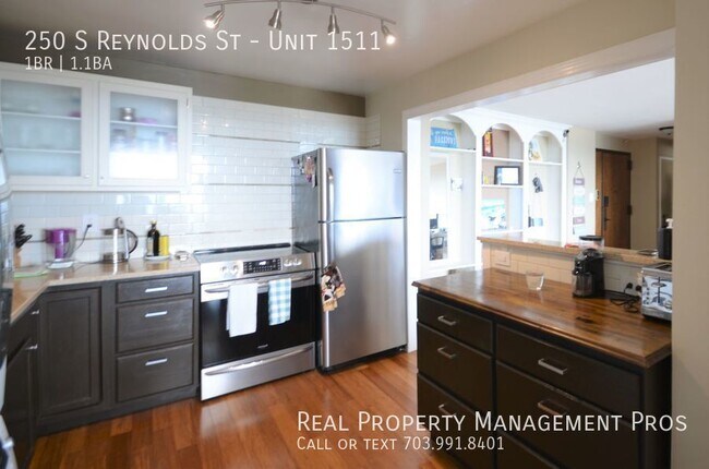 Foto del edificio - Gorgeous Penthouse Unit- Stunning Views!