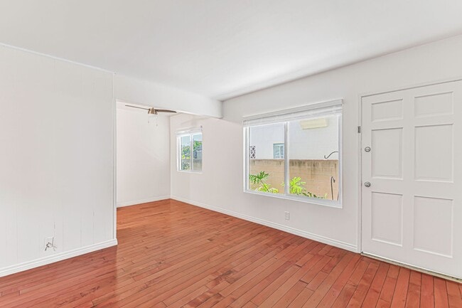 Building Photo - 3525 2nd St