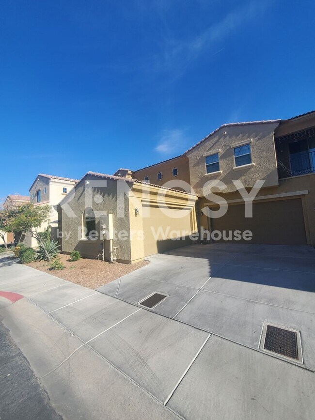 Foto del edificio - 1367 S Country Club Dr