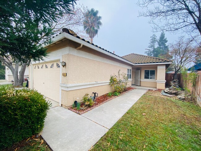 Foto del edificio - Cozy & Comfy 3 Bedroom Home!