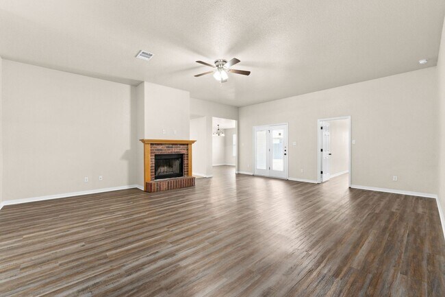 Building Photo - 6501 Alvin Dr