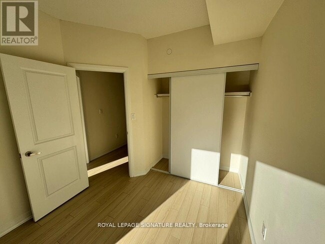 Building Photo - 25 Priya Ln