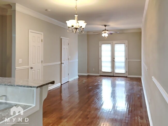 Building Photo - 1579 Park Pl NE