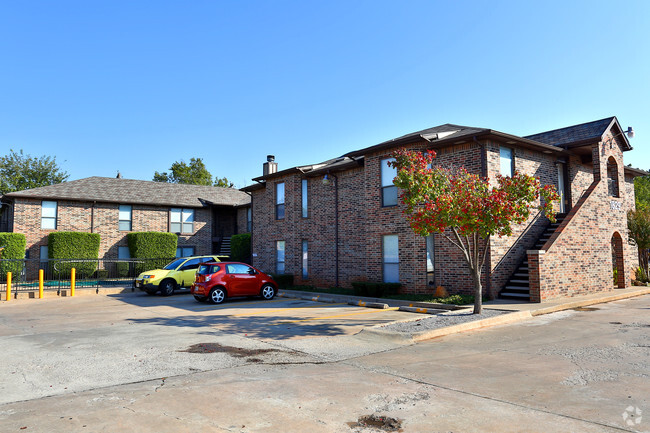 Building Photo - Putnam Heights Apartments