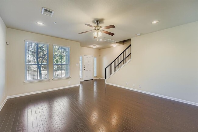 Building Photo - 1042 Lost Pines Ln